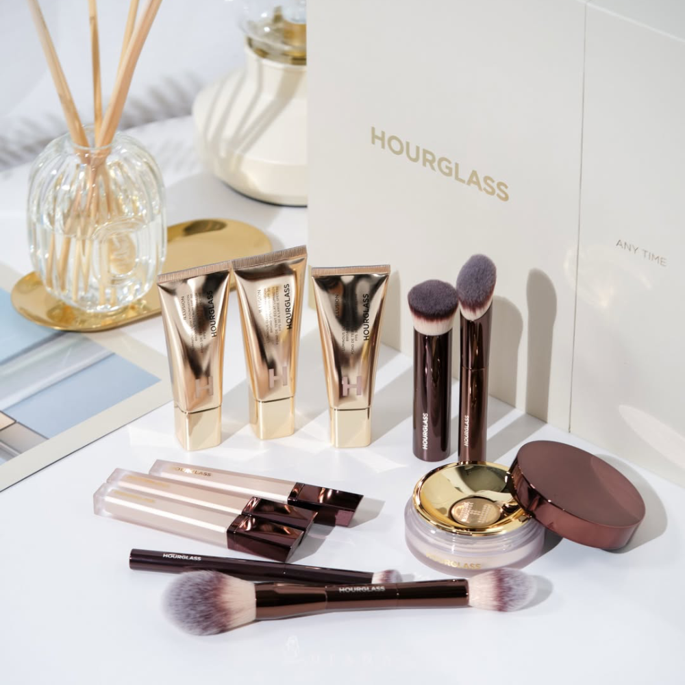 HOURGLASS Illusion Luminous Glow Foundation 35ml #shade 2,HOURGLASS Illusion Luminous Glow Foundation 35ml #shade 2 ราคา , HOURGLASS Illusion Luminous Glow Foundation 35ml #shade 2 รีวิว